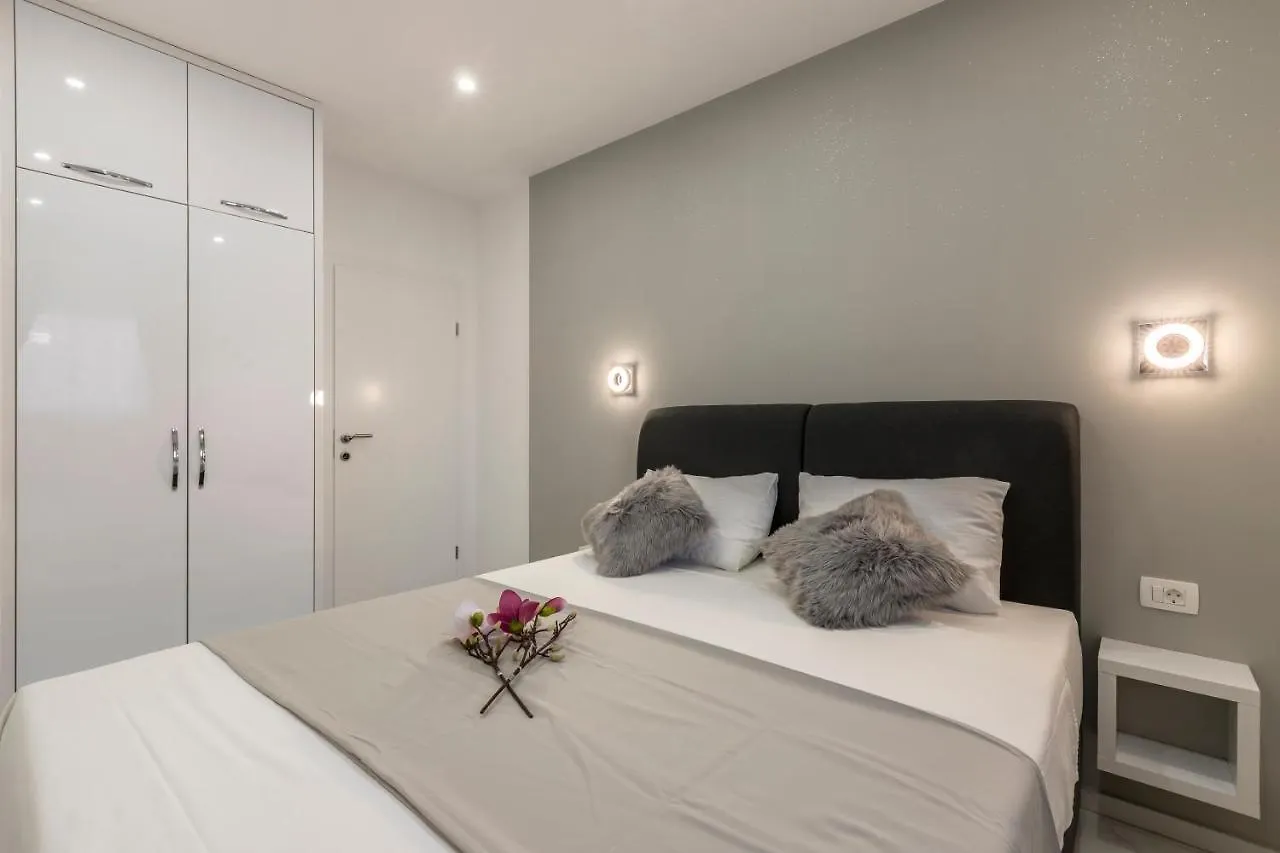 Holiday Apartments Stobrec 스플리트 0*,